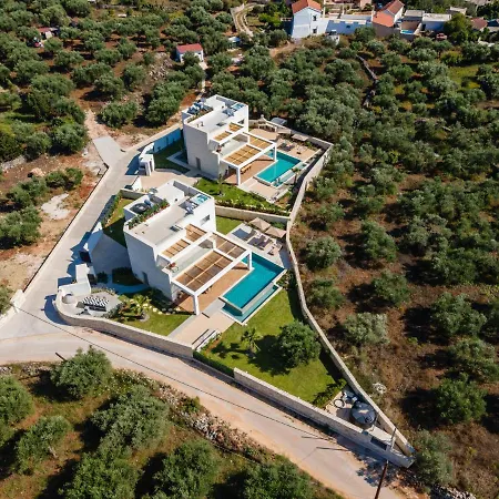 Villa Sohora Twin