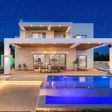 Villa Sohora Twin